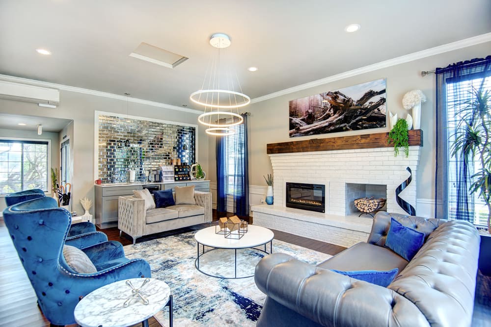 Inside of the stylish and comfortable community clubhouse at Wellington Apartment Homes in Silverdale, Washington