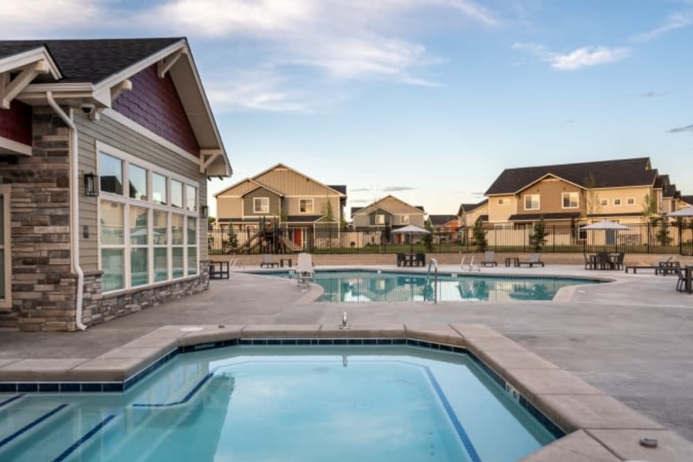 the community hot tub at The Enclave in Meridian, Idaho