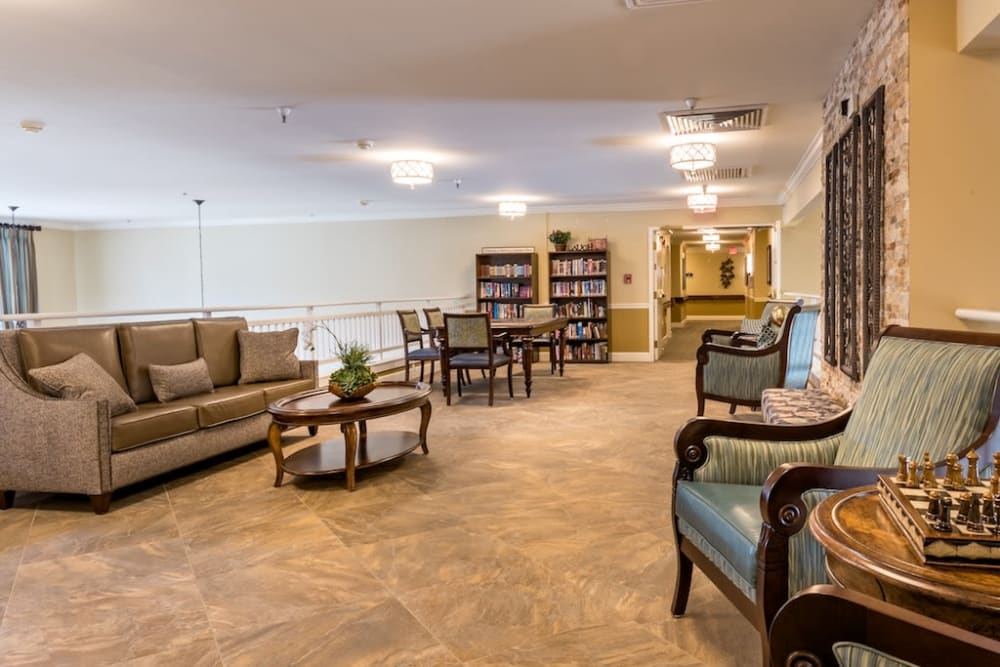 Common area at Pacifica Senior Living Klamath Falls in Klamath Falls, Oregon