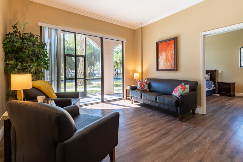 Lounge area at Pacifica Senior Living Forest Trace in Lauderhill, Florida