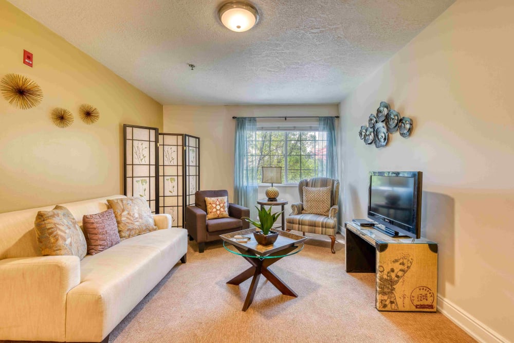 Resident living room at Pacifica Senior Living Millcreek in Salt Lake City, Utah