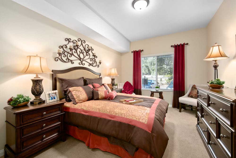 Resident bedroom at Pacifica Senior Living Oceanside in Oceanside, California