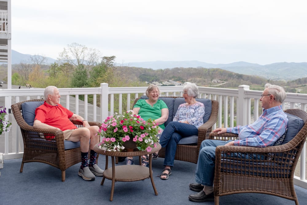 Alzheimer's support groups at The Harmony Collection at Roanoke - Memory Care