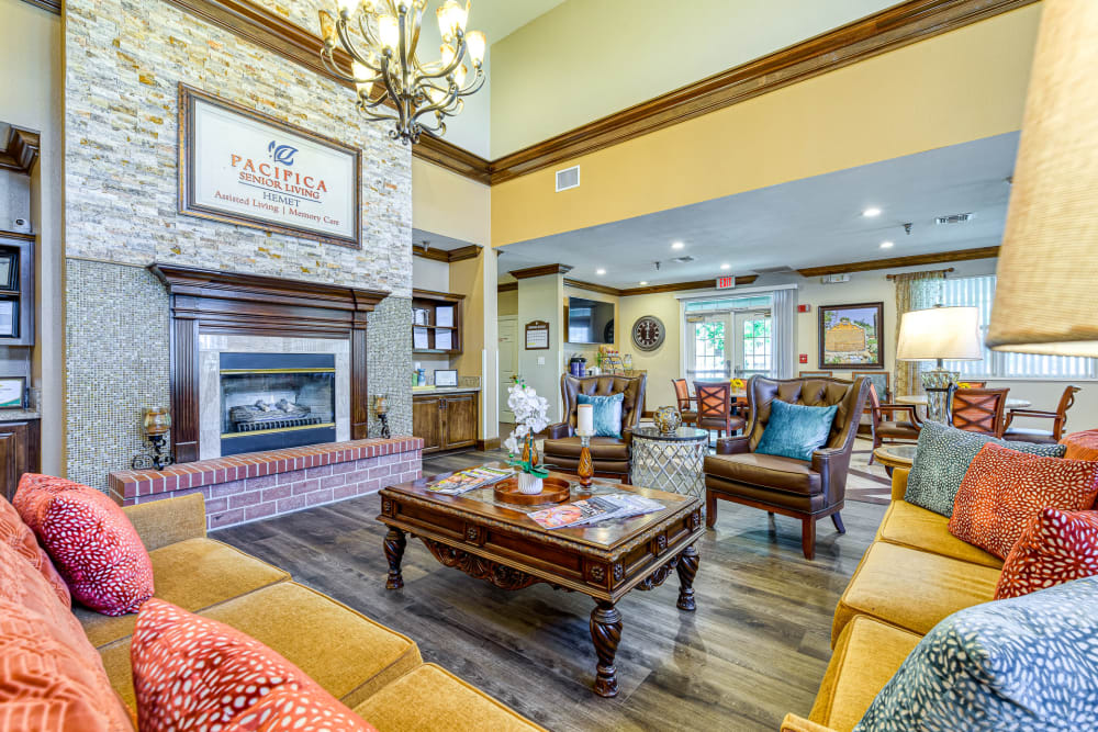 Lounge area at Pacifica Senior Living Hemet in Hemet, California