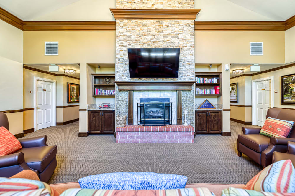Lounge area amenities at Pacifica Senior Living Hemet in Hemet, California