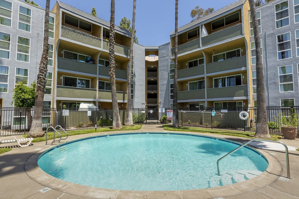 Round pool at Adobe Lake Apartments in Concord, California