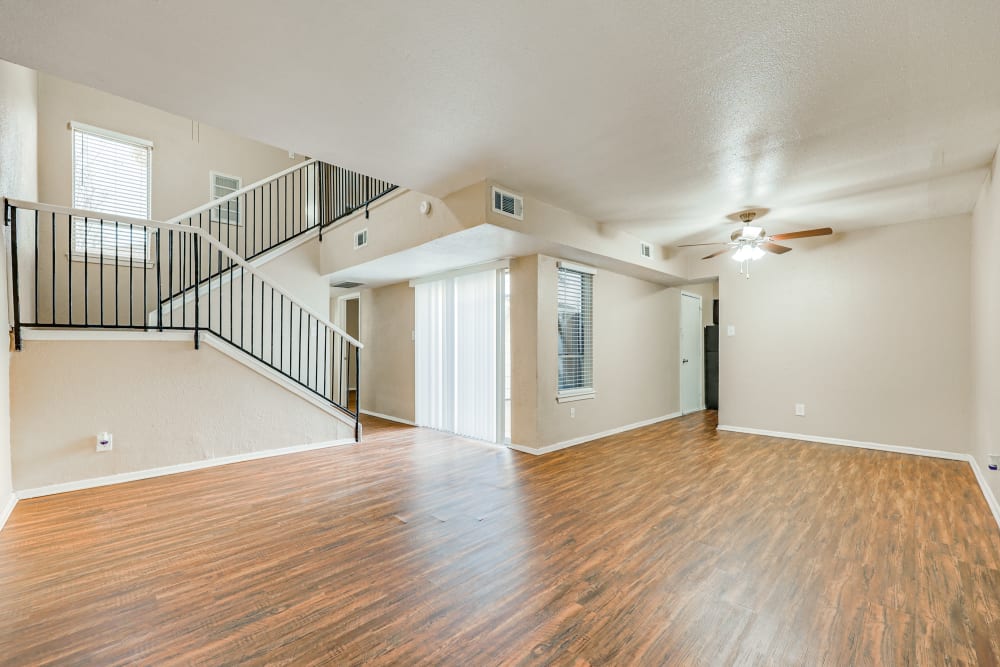 Living area at Riverbend in Arlington, Texas