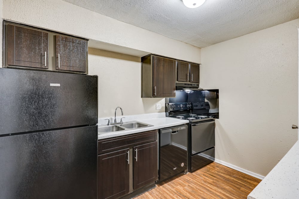 Kitchen and appliances at Riverbend in Arlington, Texas
