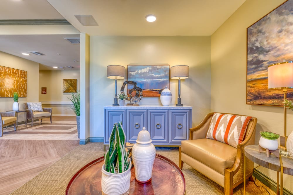 Lobby area at Pacifica Senior Living Paradise Valley in Phoenix, Arizona