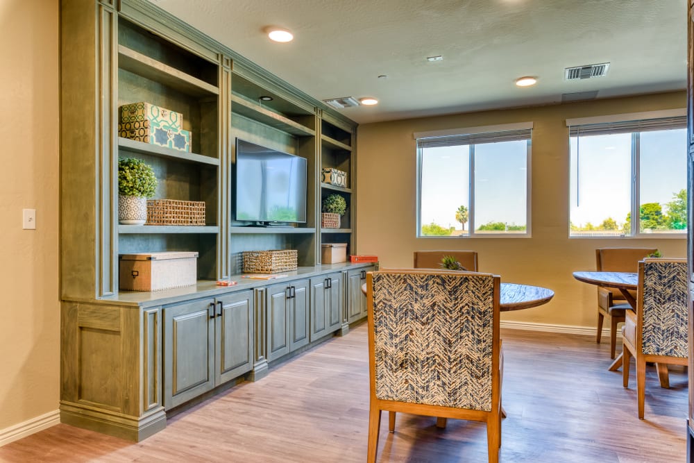 Spacious room with seating at Pacifica Senior Living Paradise Valley in Phoenix, Arizona