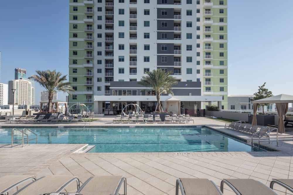Luxurious pool patio at Miro Brickell in Miami, Florida