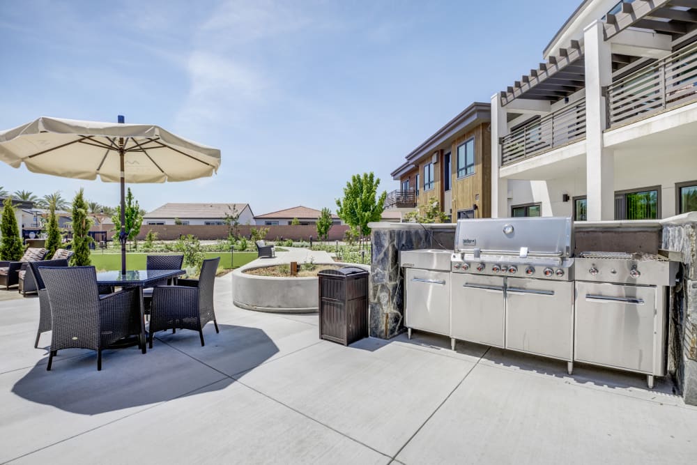 Brentwood Exterior Grill