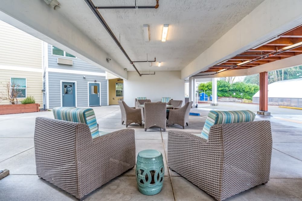 Outdoor seating area at Pacifica Senior Living Vancouver in Vancouver, Washington