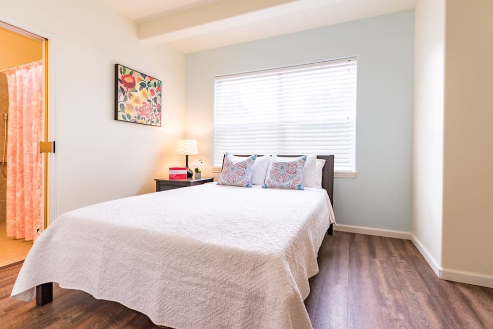Resident bedroom at Pacifica Senior Living Vancouver in Vancouver, Washington