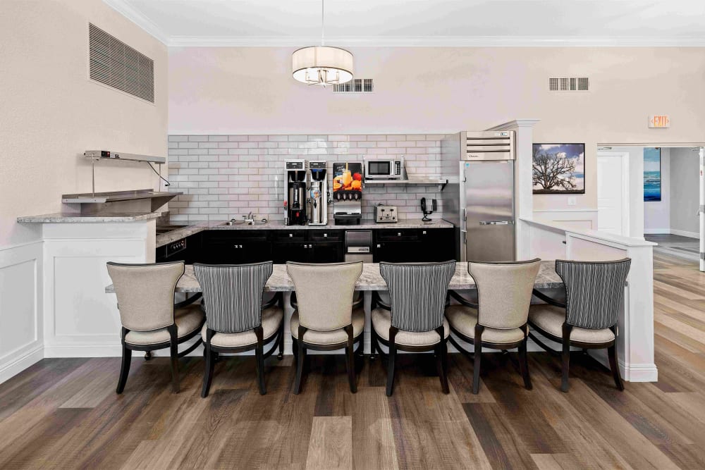 Bistro with seating at Pacifica Senior Living Vista in Vista, California