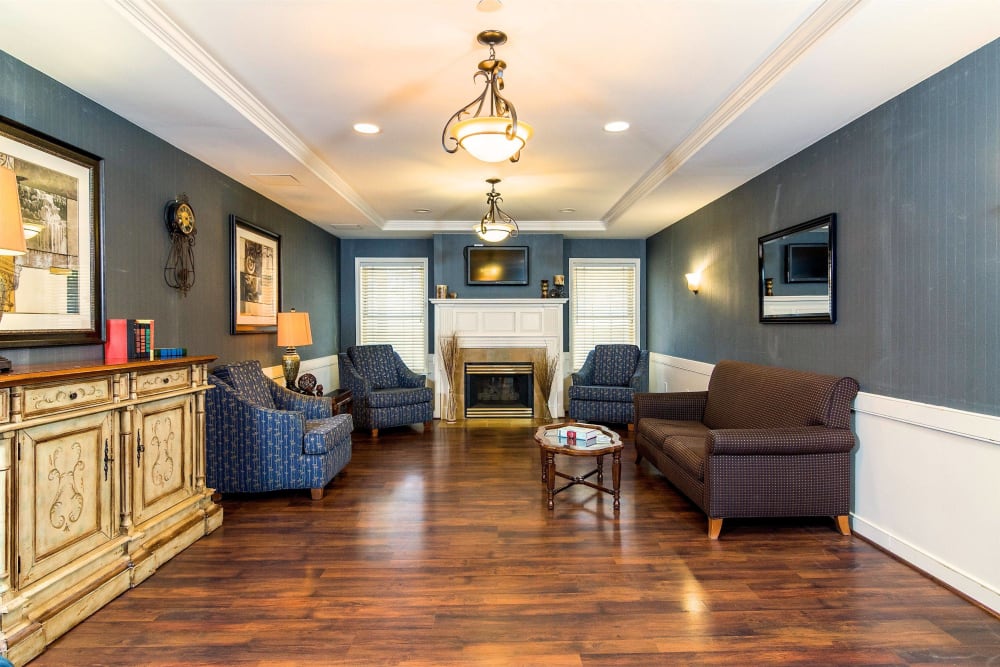 Lobby area at Pacifica Senior Living Victoria Court in Cranston, Rhode Island