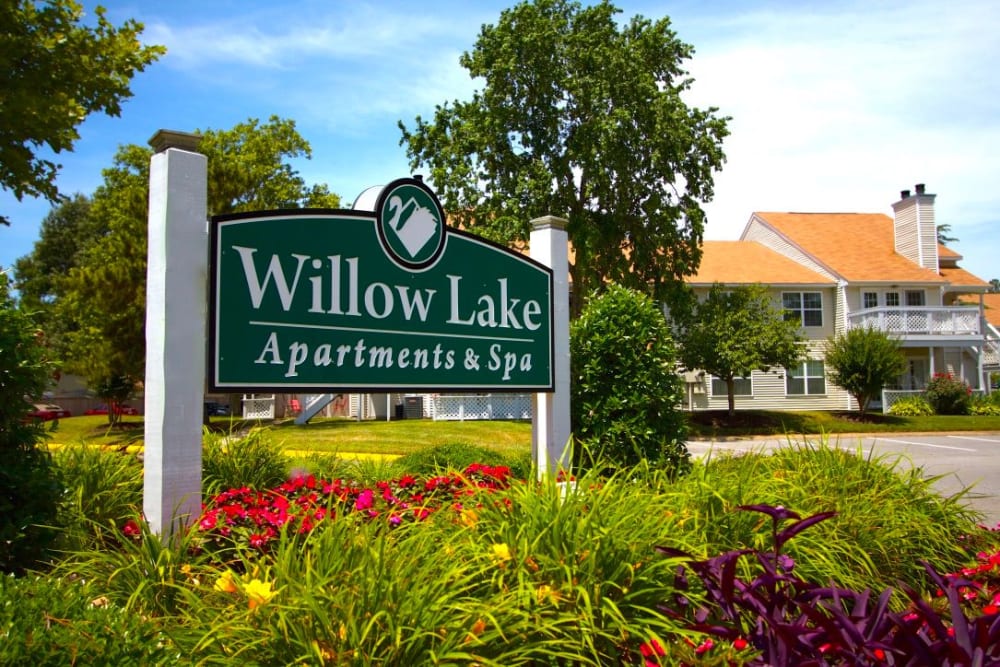 signage out front at Willow Lake Apartments in Virginia Beach, Virginia