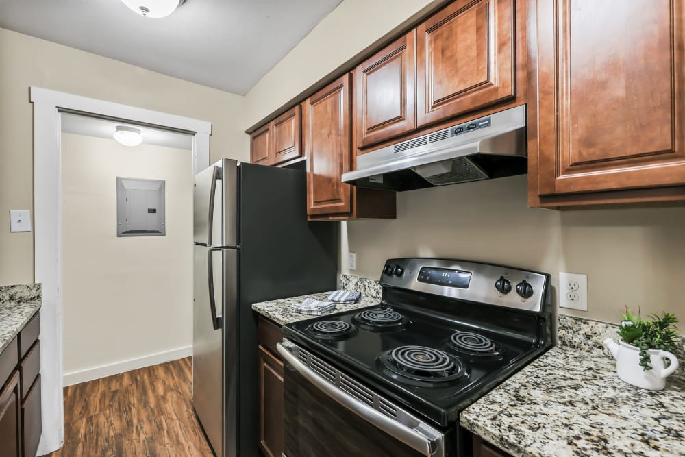 kitchen and appliances at Stonegate Apartments in Mckinney, Texas