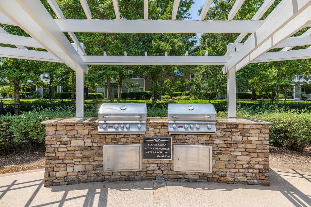 Outdoor grills for residents at The Preserve at Ballantyne Commons in Charlotte, North Carolina