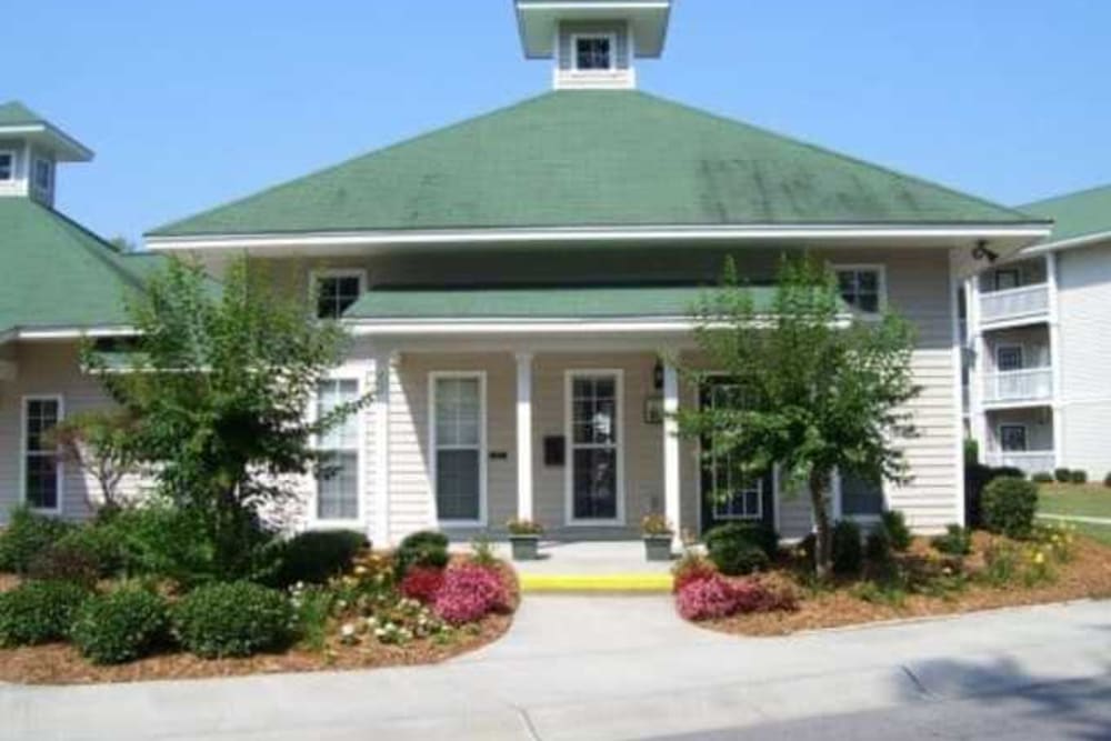 Leasing office at Forest Pointe in Walterboro, South Carolina