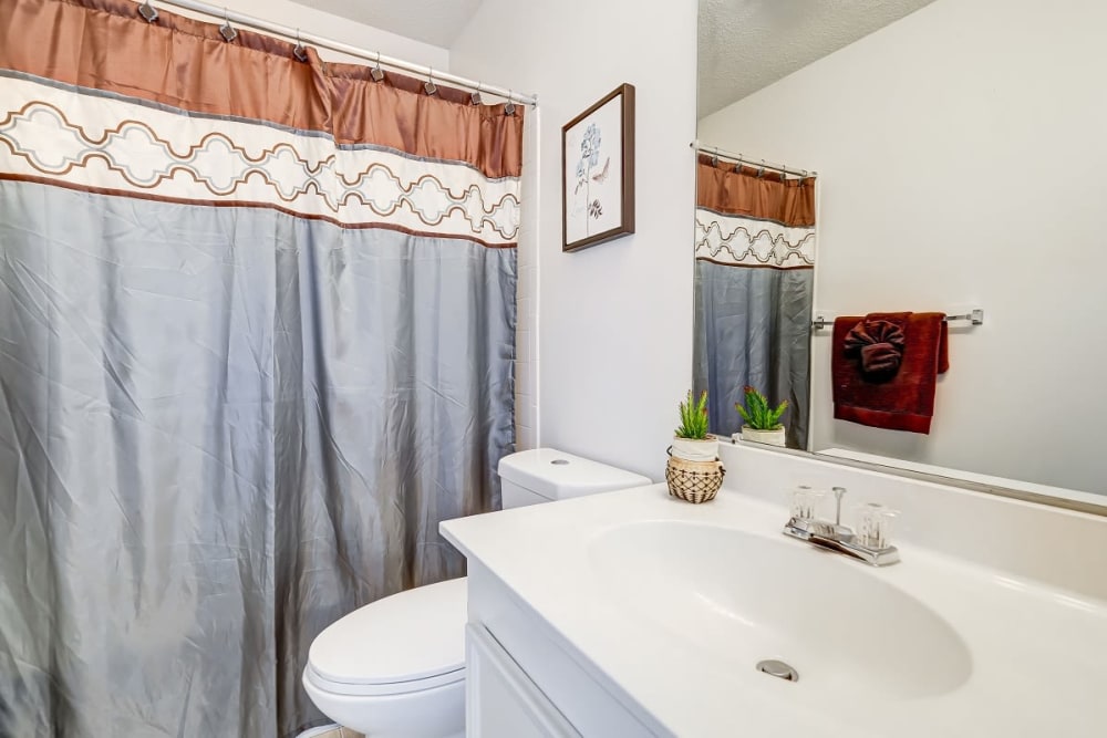 Full bathroom at Gable Hill Apartment Homes in Columbia, South Carolina