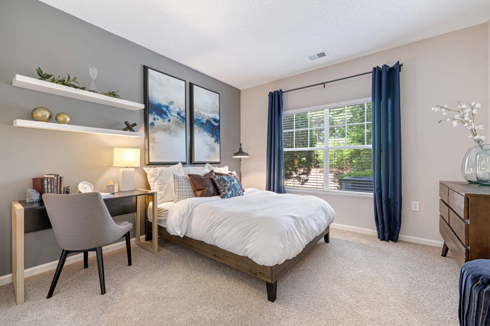 Bedroom with two beds in it at The Preserve at Ballantyne Commons in Charlotte, North Carolina