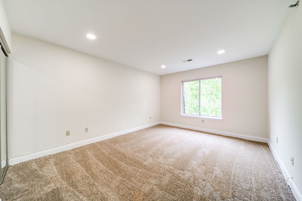 Open floor plan at Parkview Commons Apartments in Caldwell, New Jersey