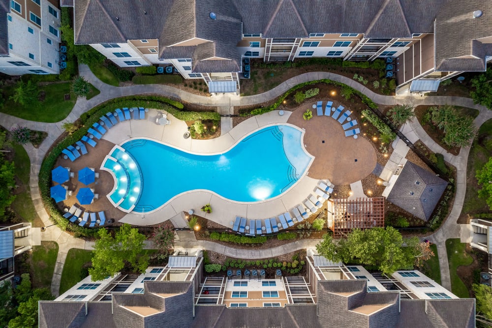 Apartments with a Swimming Pool at Marquis at The Woodlands