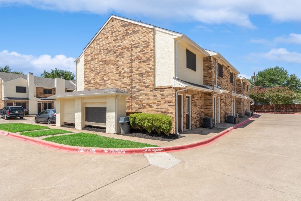 Exterior of the apartments at Highland Oaks in Duncanville, Texas