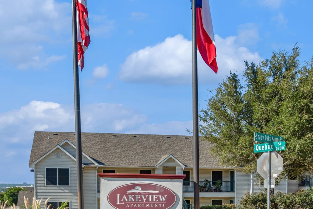 entrance at Lakeview in Fort Worth, Texas