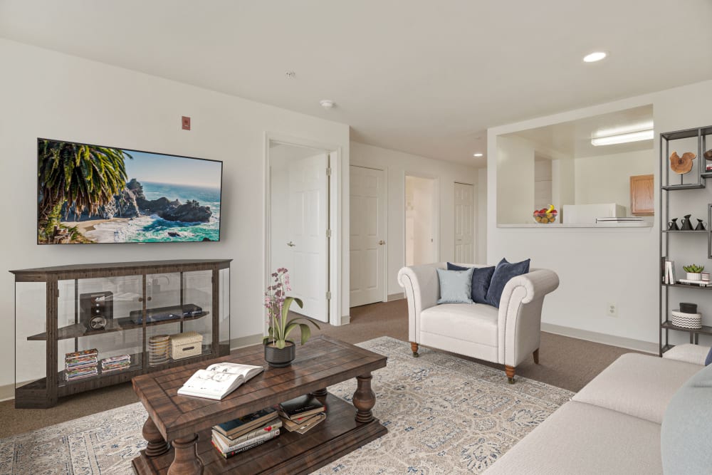 Living Room in Smallwood Summit in Baltimore, Maryland
