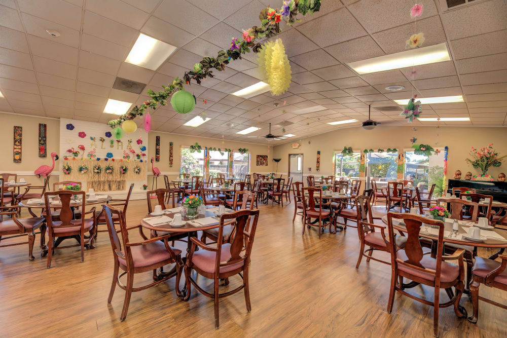 Dining room at Lodi Commons Senior Living in Lodi, California