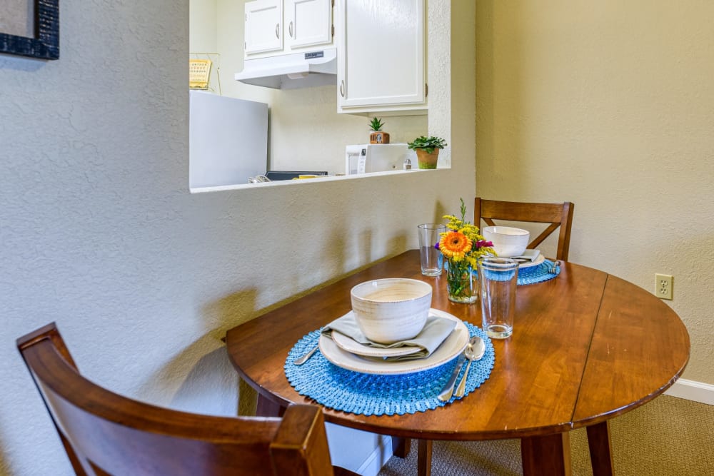 Resident kitchen table at Pacifica Senior Living Fresno in Fresno, California