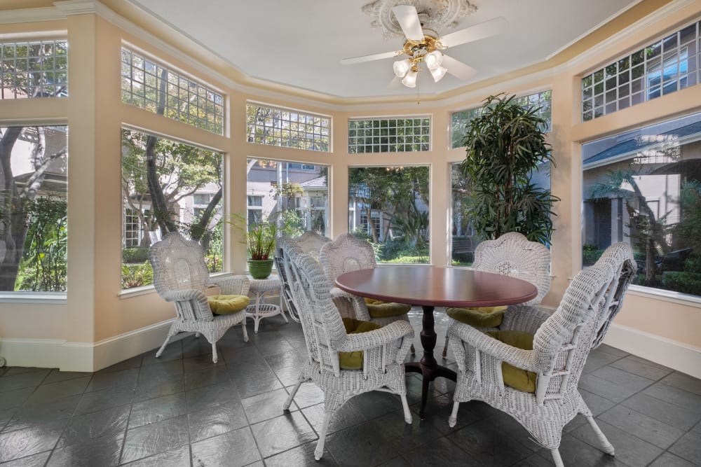 A dining room at Sunshine Villa, A Merrill Gardens Community in Santa Cruz, California.