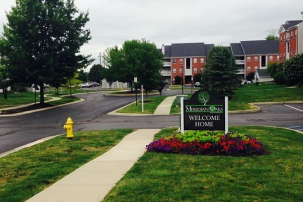 Beautiful landscaping at Meridian Oaks Apartments in Greenwood, Indiana