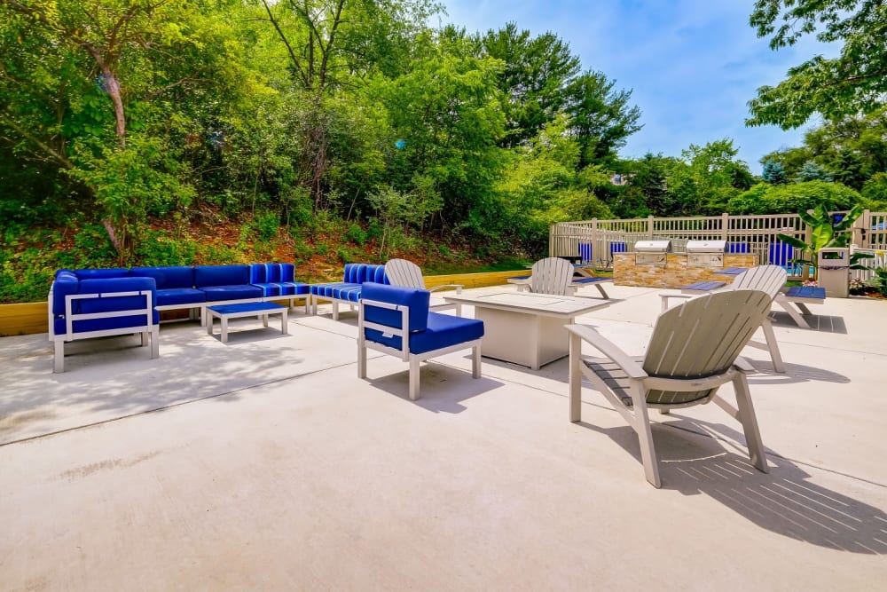 Outdoor patio and grilling area at Nineteen North Apartments in Pittsburgh, Pennsylvania