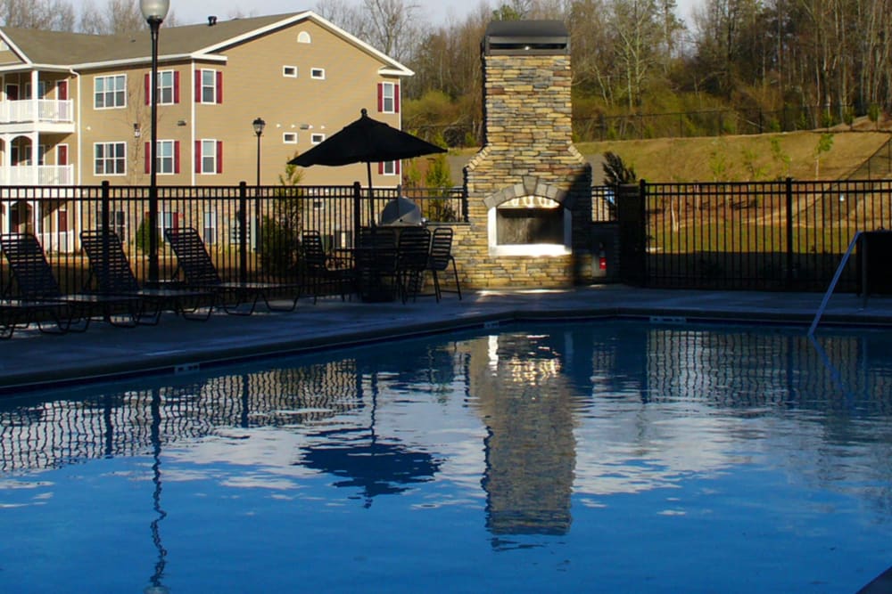 Sparkling swimming pool at The Columns at Oakwood in Oakwood, Georgia