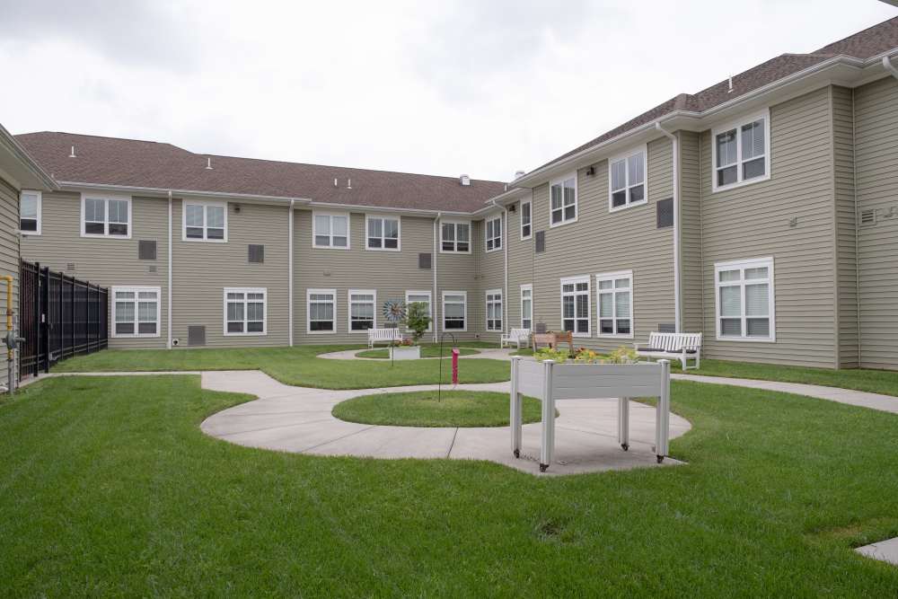 Outdoor courtyard area at Harmony at Martinsburg in Martinsburg, West Virginia