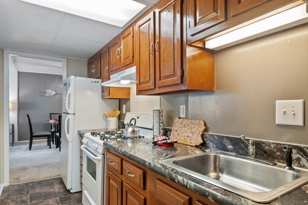 Updated kitchen at Oxford Manor Apartments & Townhomes in Mechanicsburg, Pennsylvania