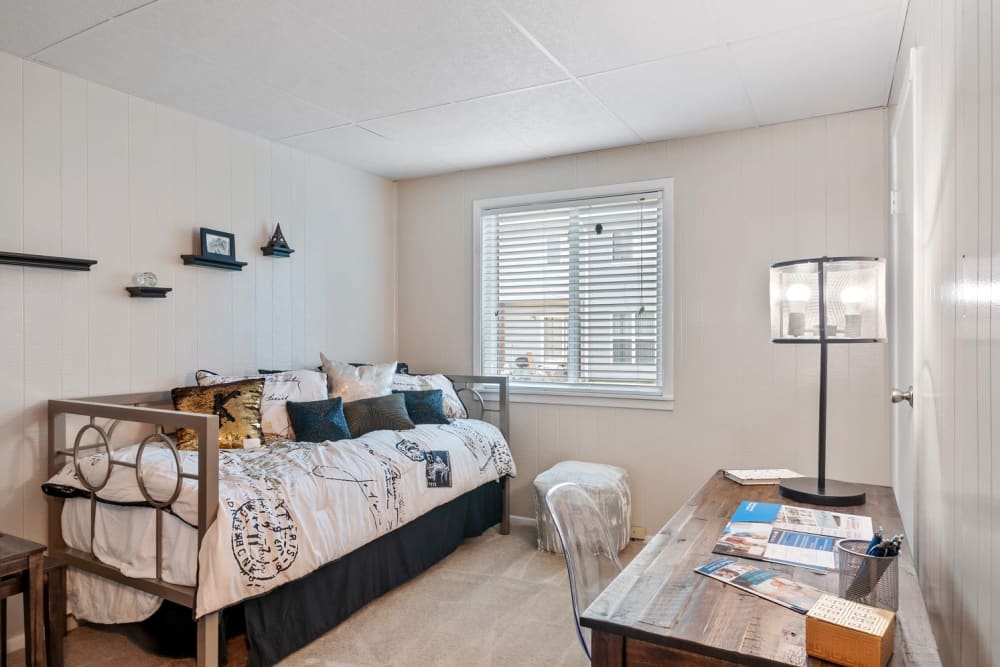 Living room at Oxford Manor Apartments & Townhomes in Mechanicsburg, Pennsylvania