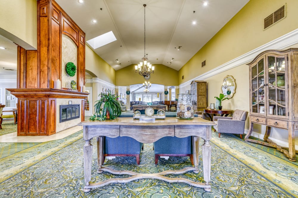 Lobby and seating area at Pacifica Senior Living Fresno in Fresno, California