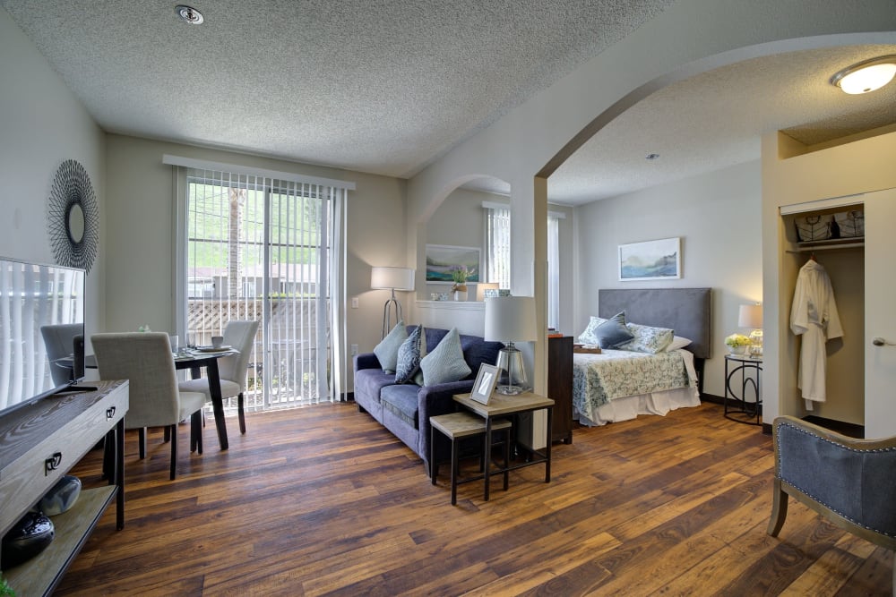 Resident living room at Pacifica Senior Living Bonita in Chula Vista, California