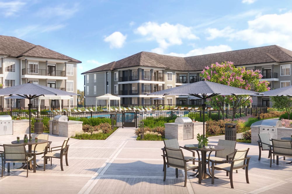 Outdoor courtyard and community seating area at The Kelvin in Huntsville, Alabama