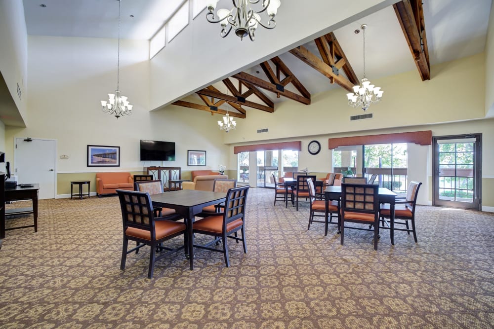 Resident dining area with plenty of seating at Pacifica Senior Living Encinitas in Encinitas, California