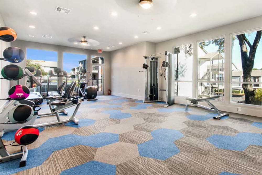 State-of-the-art fitness center at 3800 on Portland in Irving, Texas 