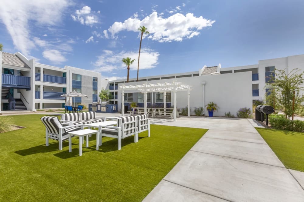 Modern residential apartments with buildings exterior and outdoor facilities at The Halifax in Phoenix, Arizona