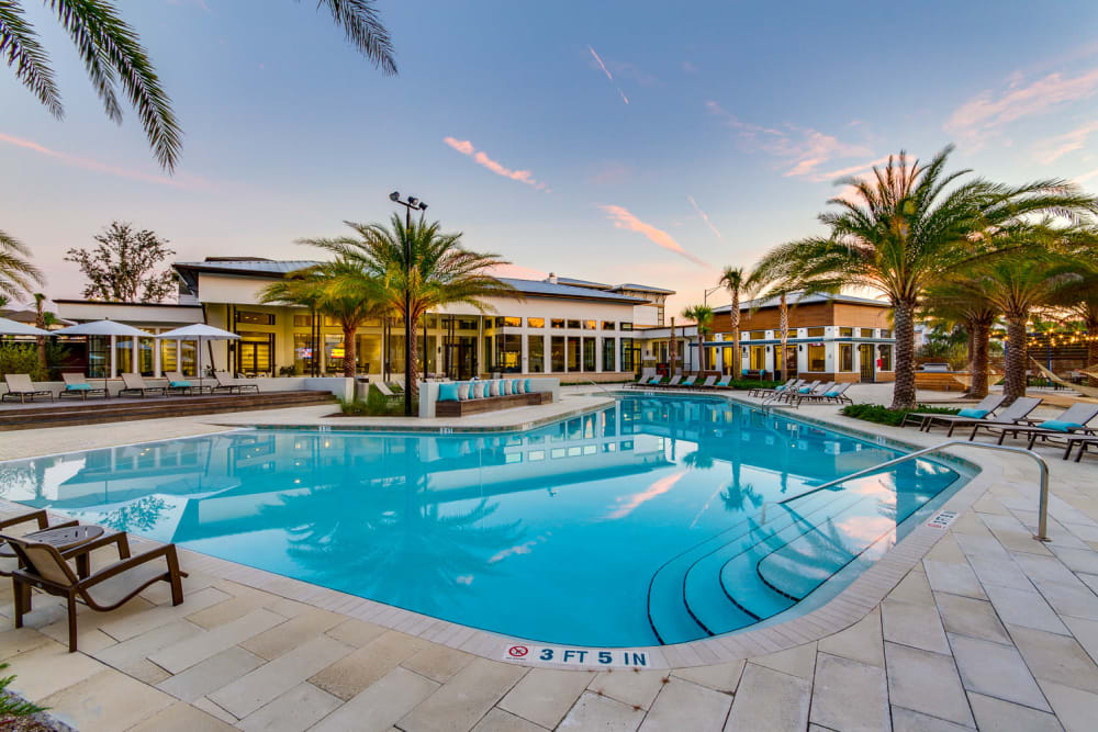 Luxury swimming pool at Steele Creek in Jacksonville, Florida