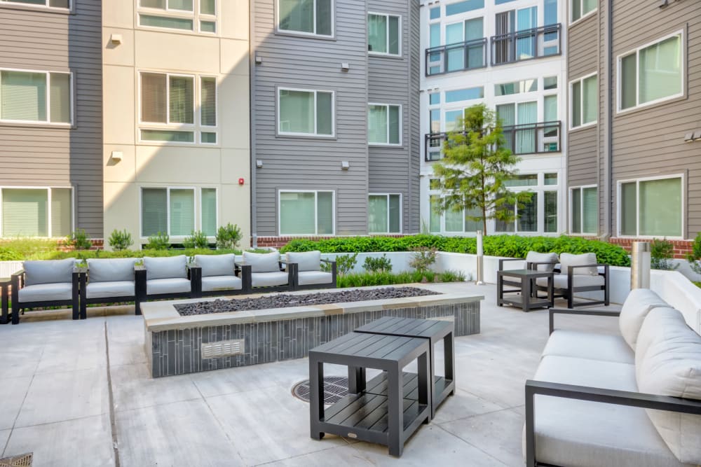Outdoor modern community seating area at Crossings at Olde Towne