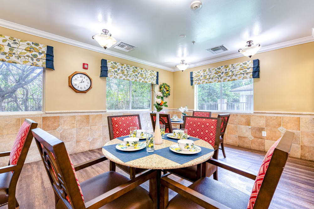 Dining Area at Pacifica Senior Living Palm Beach in Greenacres, Florida