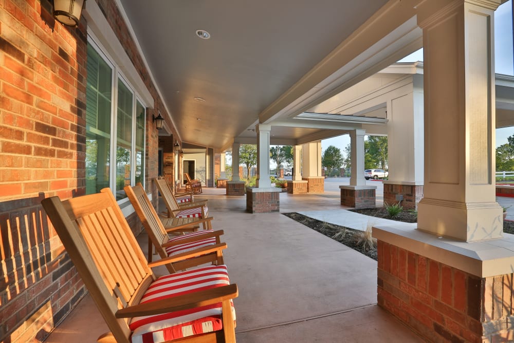 Outdoor covered lounge at Mariposa Pecan Park in La Porte, Texas
